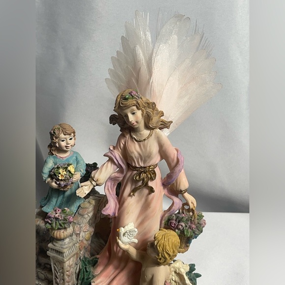 Vtg Musical Fiber Optic Angel 
"Angels We Have Heard On High" w/ Child & Cherub - Picture 4 of 13